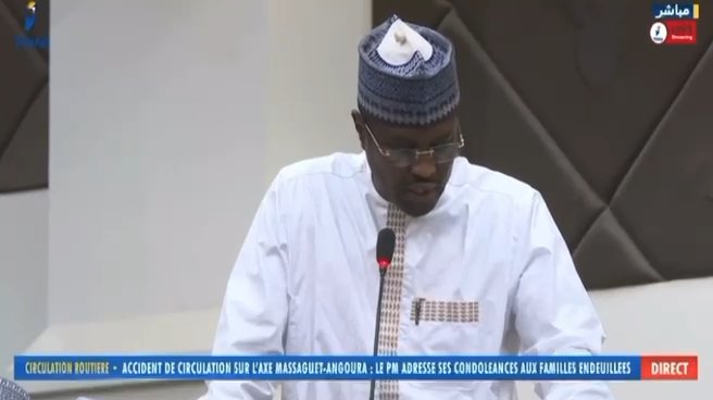 Mahamat Ahmat Lazina avec Ali Kolotou Tchaïmi, l'actuel président de l'Assemblée nationale (Président de l'Assemblée nationale ou PAN) du Tchad.