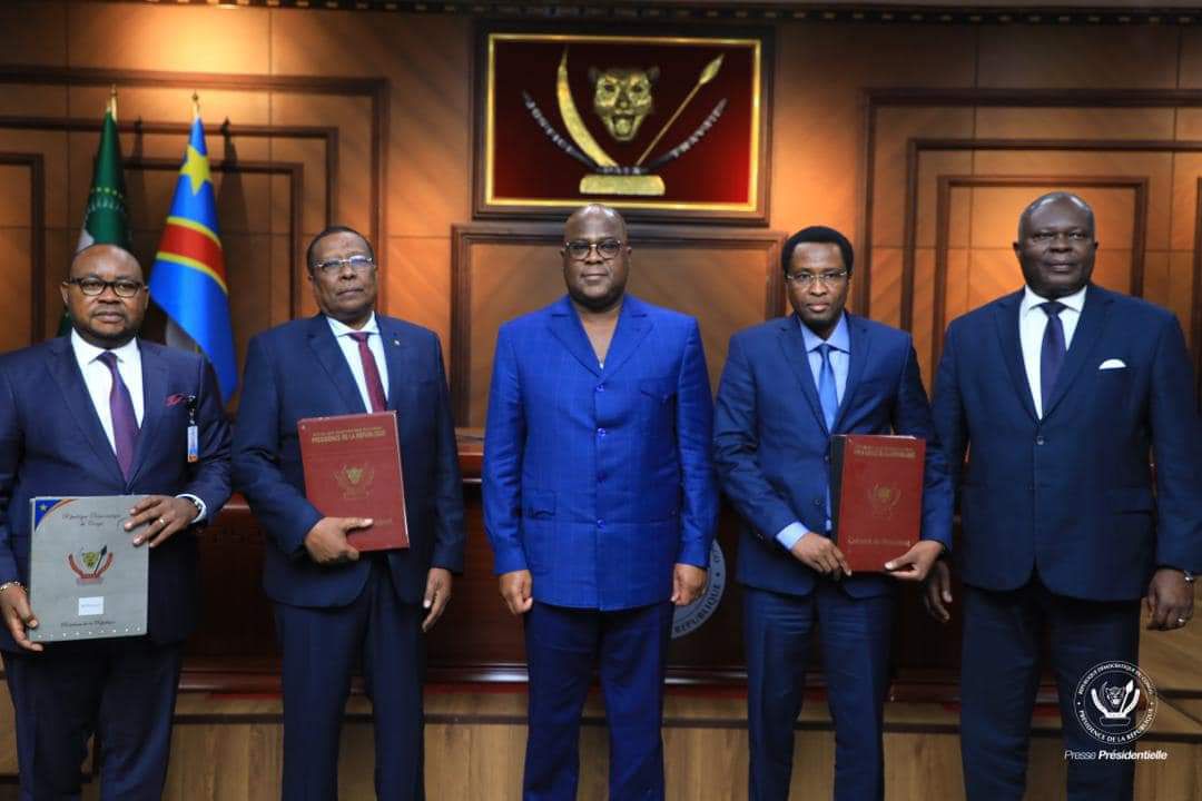 Signature de l’accord  entre le gouvernement et le MNCT à Kinshasa, RDC